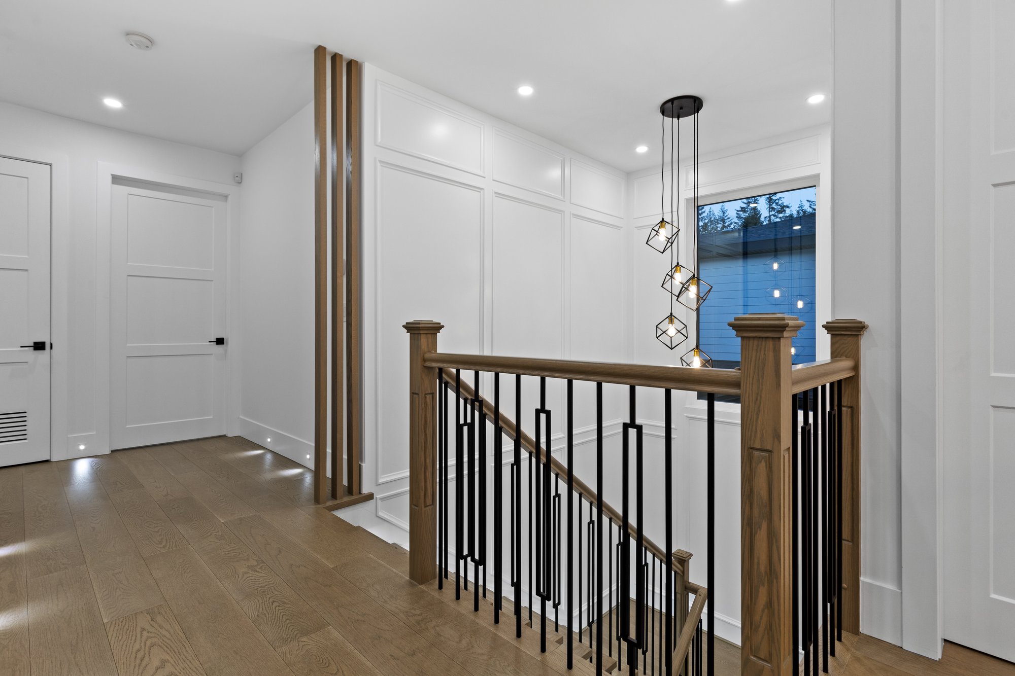 Belmont - Interior